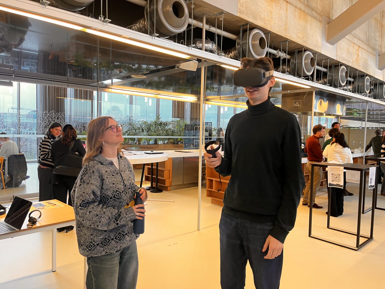 Virtual-Reality Corner