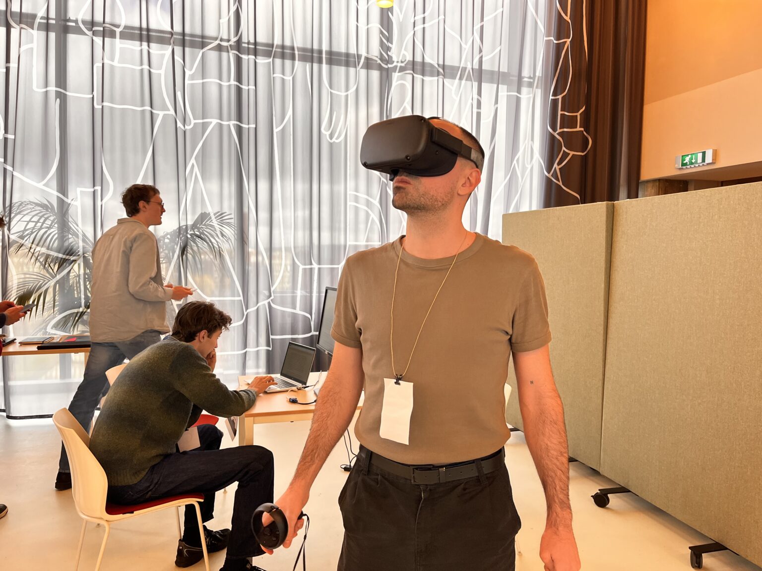 Virtual-Reality Corner